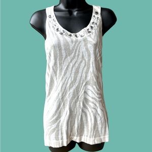 August Silk bedazzled scoop neck sleeveless blouse. In medium.